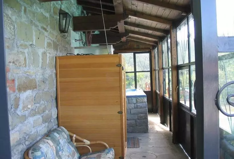 ホテル Agriturismo Flora