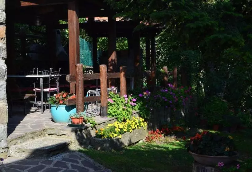 ホテル Agriturismo Flora