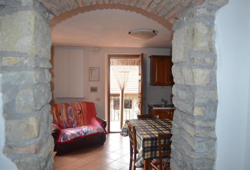 ホテル Agriturismo Flora