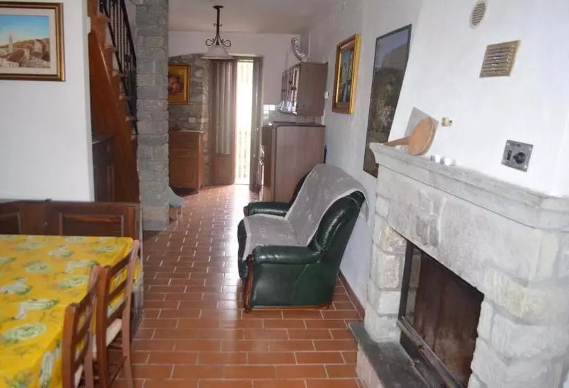 ホテル Agriturismo Flora