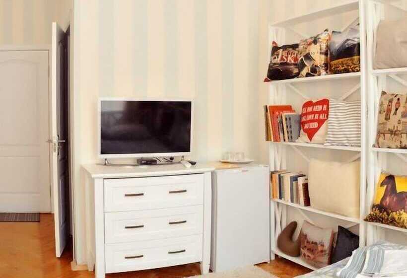 هاستل Polska Poduszka