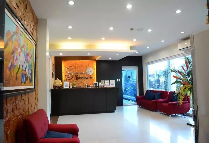 هاستل Siayan Travellers Inn
