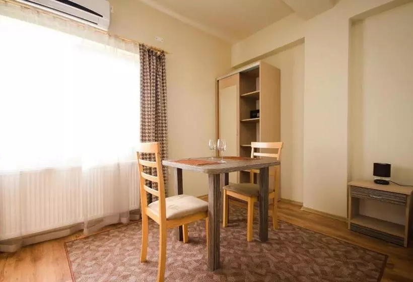 Apart Hotel Bonjour Cluj
