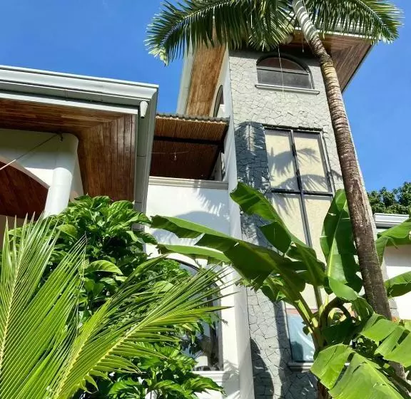 پانسیون Casa Alice Marbella Lodge