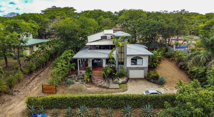 膳宿费 Casa Alice Marbella Lodge