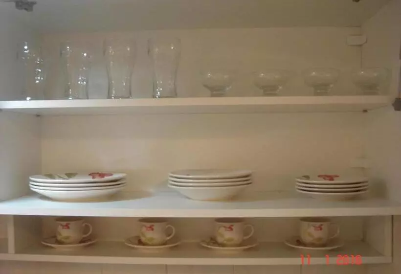 Wall Street Flat Service