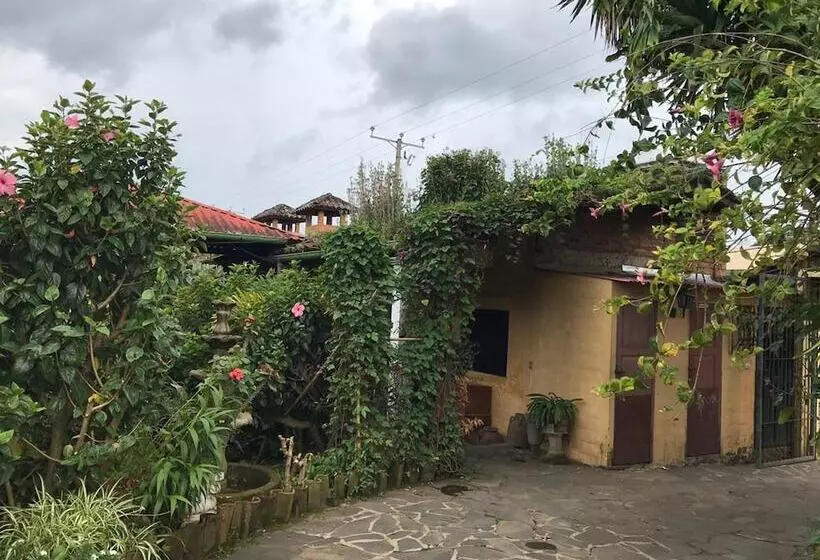 Retkeilymaja Villa Santo Domingo