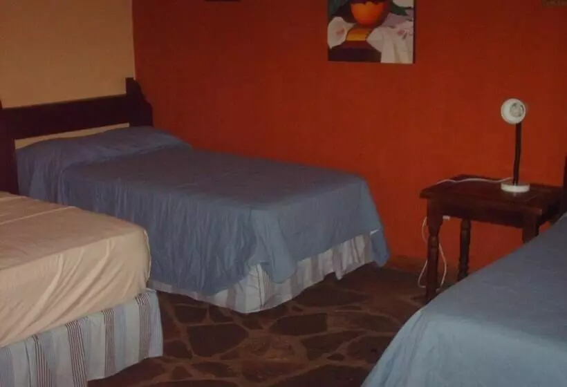 Retkeilymaja Villa Santo Domingo