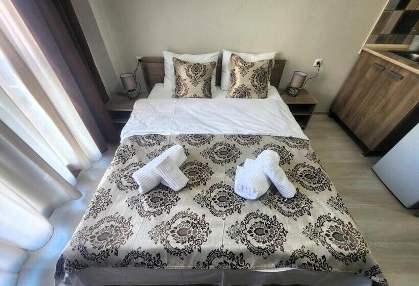 پانسیون Apartments On Vaja Pshavela