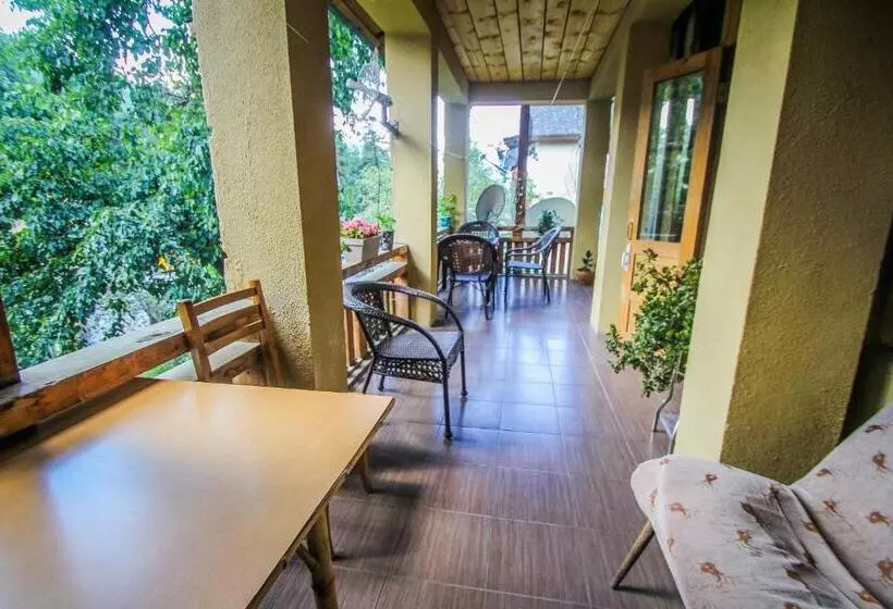 پانسیون Eka&nino Guesthouse