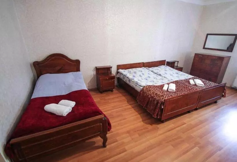 پانسیون Eka&nino Guesthouse