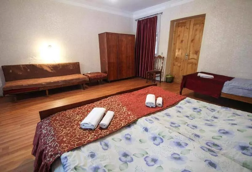 پانسیون Eka&nino Guesthouse