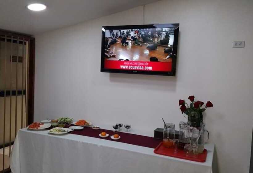 پانسیون Hostal El Roble