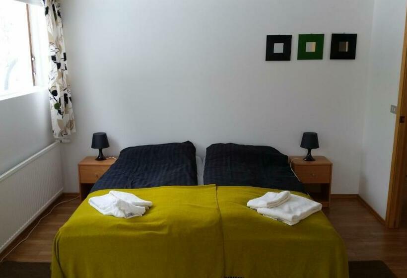 پانسیون Lagarfell Studios