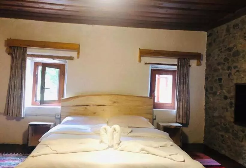 Pensió Shpella Guesthouse Theth