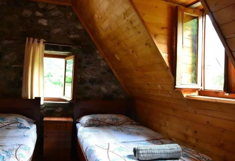 Pensió Shpella Guesthouse Theth