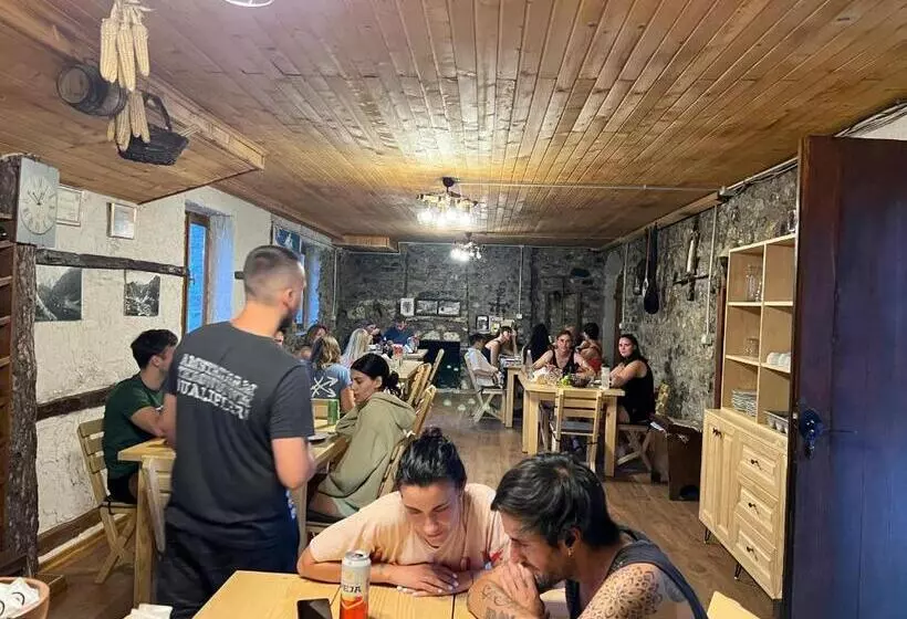 Pensió Shpella Guesthouse Theth