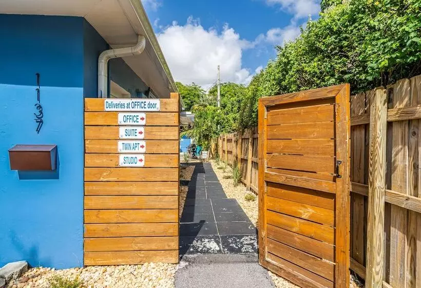 پانسیون The Blue House Fort Lauderdale
