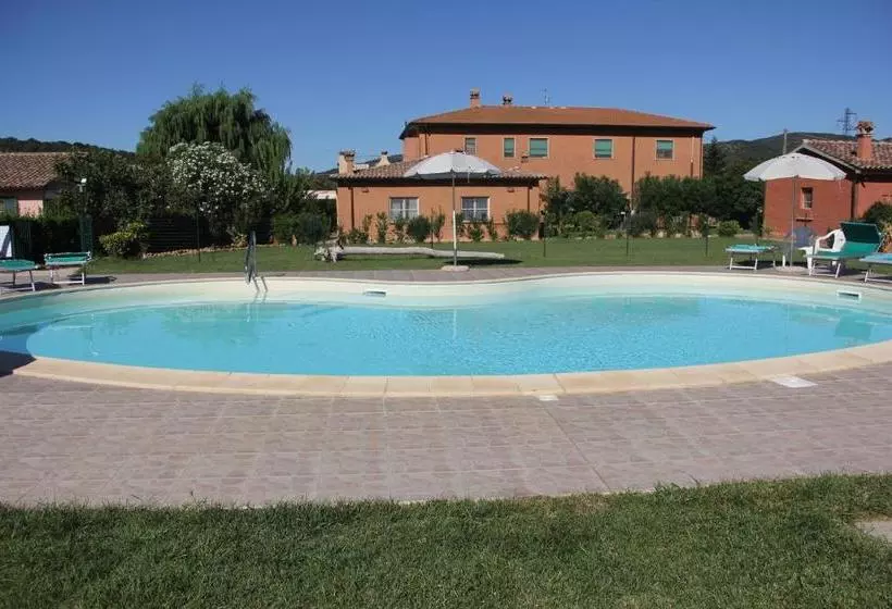 هتل Agriturismo Agrifoglio