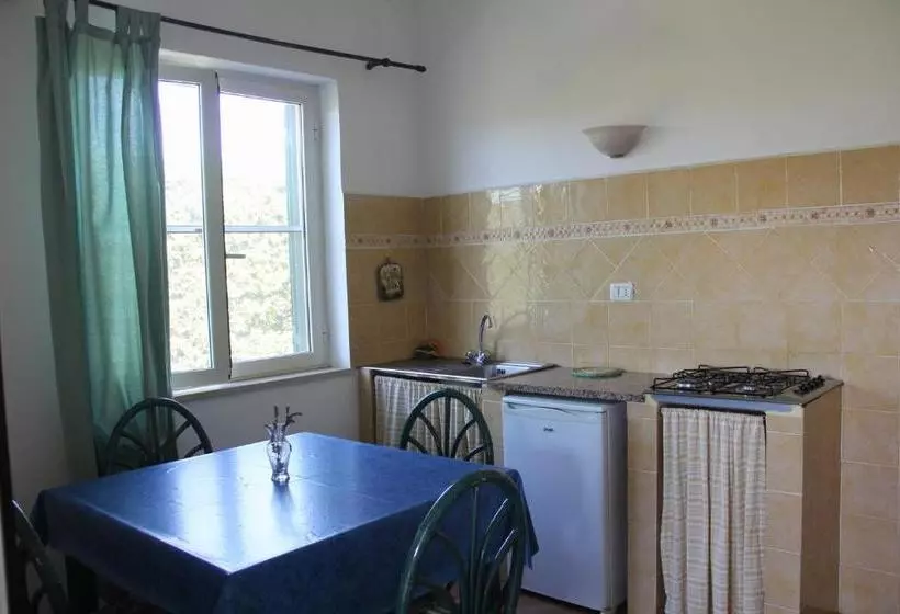 هتل Agriturismo Agrifoglio