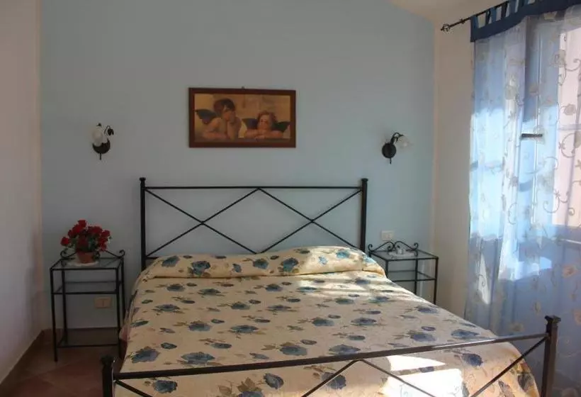 هتل Agriturismo Agrifoglio