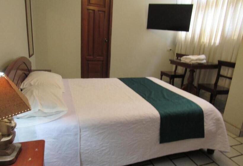 پانسیون Las Orquídeas Hotel 3 Estrellas