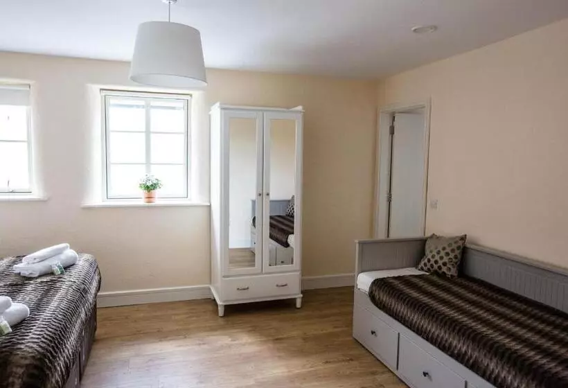 ペンション Rock Farm Slane   Limehouse