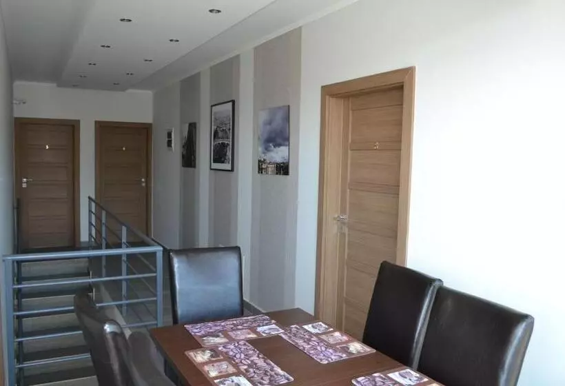 پانسیون Váci Vendégház