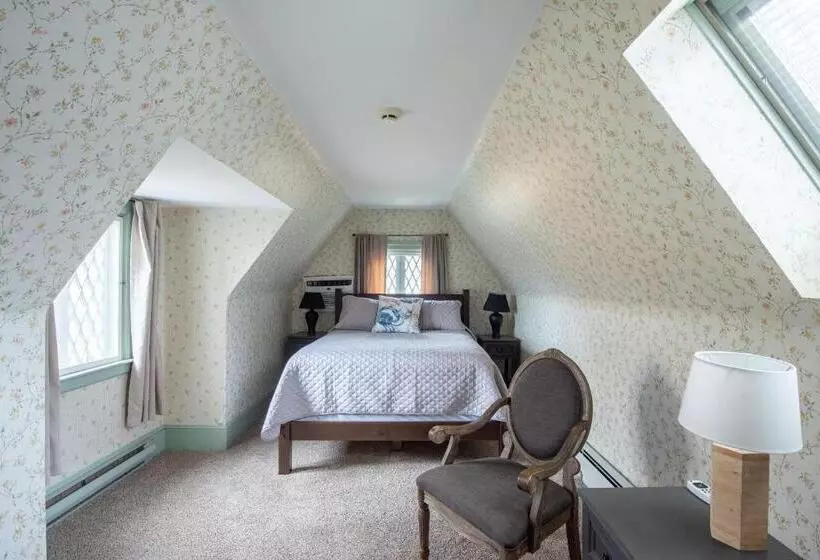 Retkeilymaja The Harbor Inn