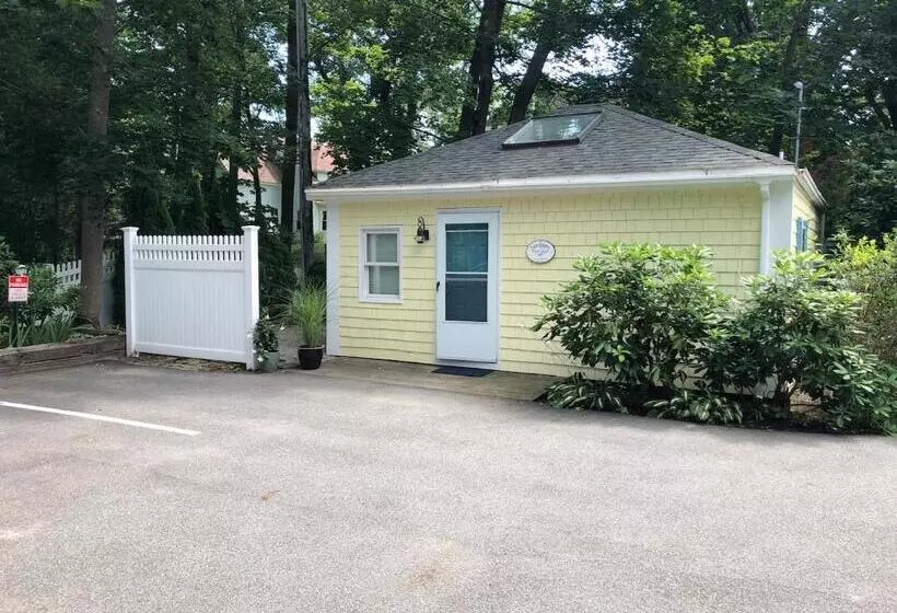 Retkeilymaja The Harbor Inn