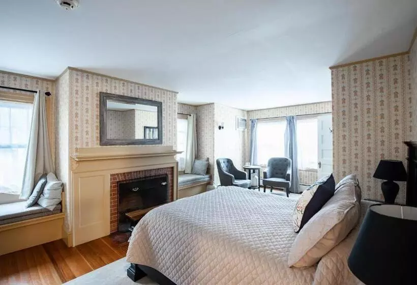 Retkeilymaja The Harbor Inn