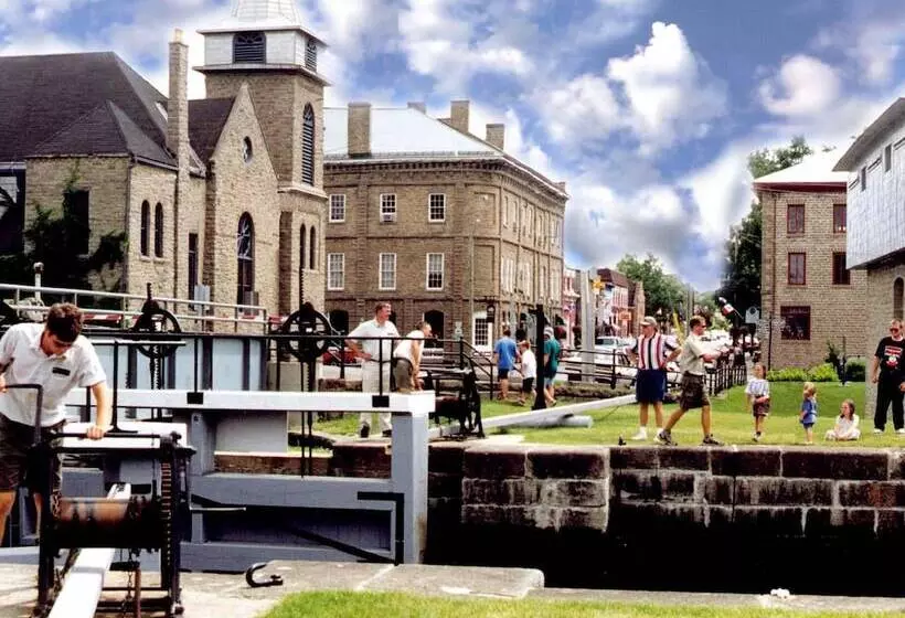 Retkeilymaja Merrickville Guest Suites