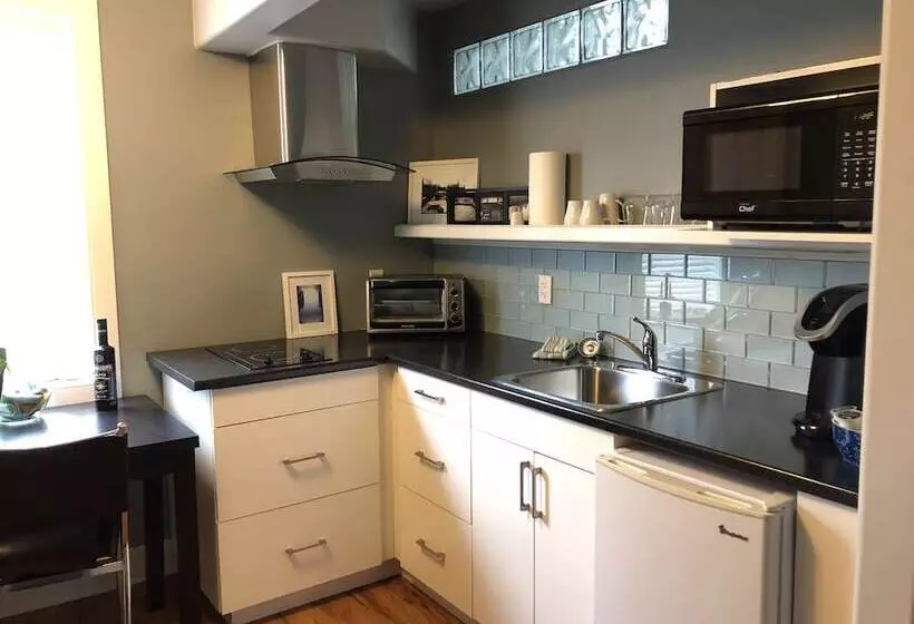 Retkeilymaja Merrickville Guest Suites