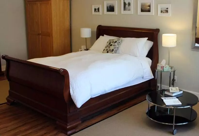 Retkeilymaja Merrickville Guest Suites