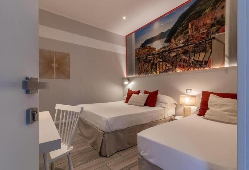 بنسيون Aquamarina