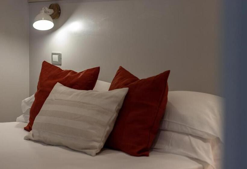 بنسيون Aquamarina