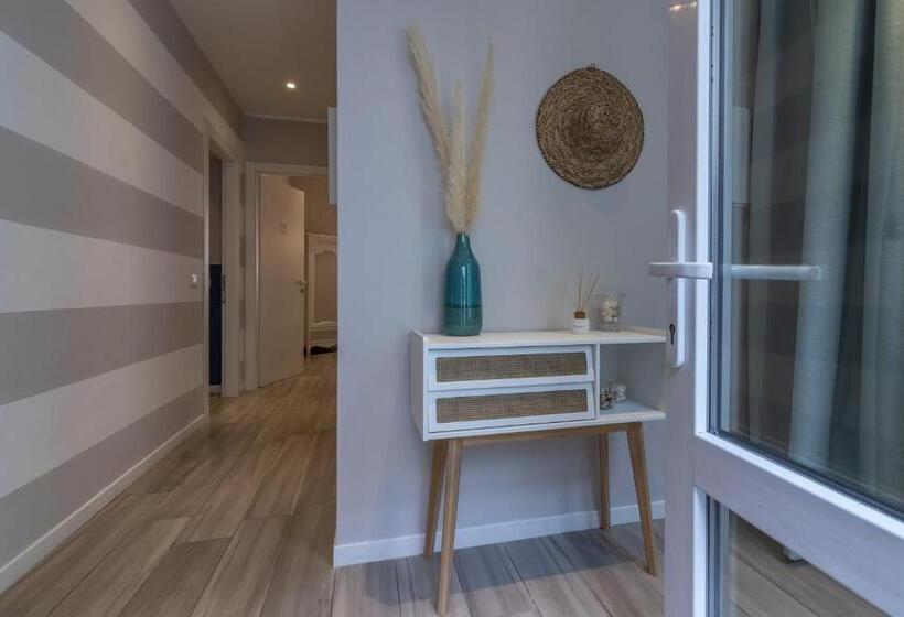 بنسيون Aquamarina