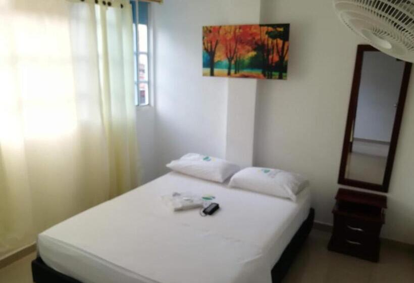 پانسیون Avenida El Bosque