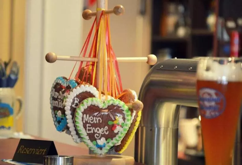 Majatalo Bavaria Wirtshaus   Hotel & Gästezimmer  Frankenberg Eder