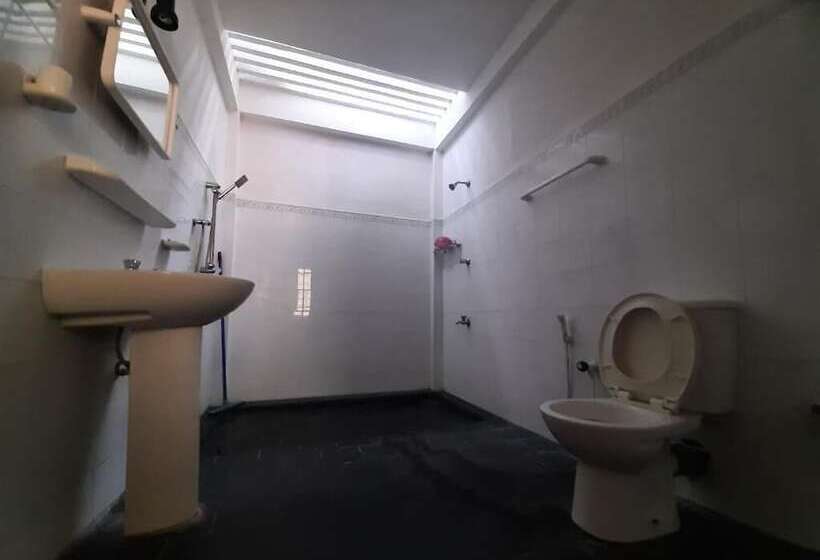 Pensió Katagamuwa Rest