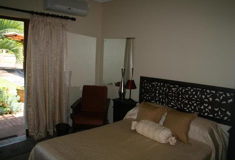 פנסיון Tamboti House