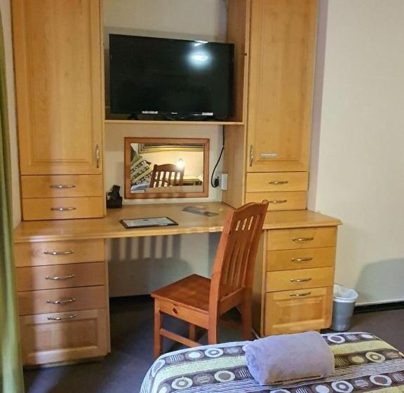 פנסיון Tamboti House