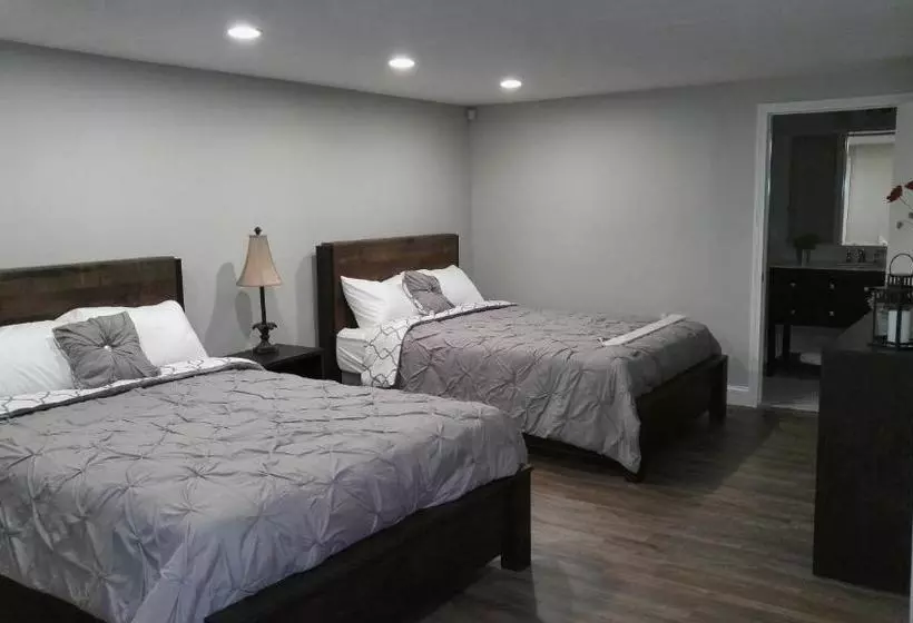 Retkeilymaja Lily's Lodge