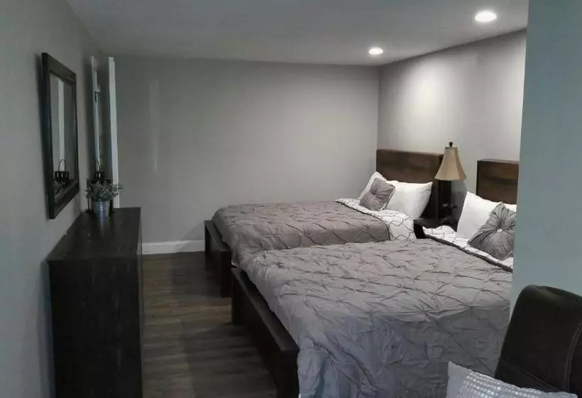 Retkeilymaja Lily's Lodge