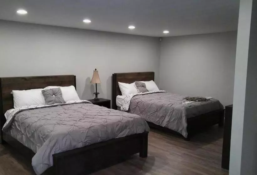 Retkeilymaja Lily's Lodge