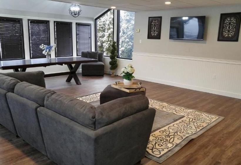 فندق صغير Lily's Lodge