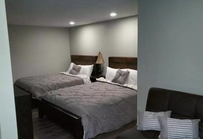 Retkeilymaja Lily's Lodge