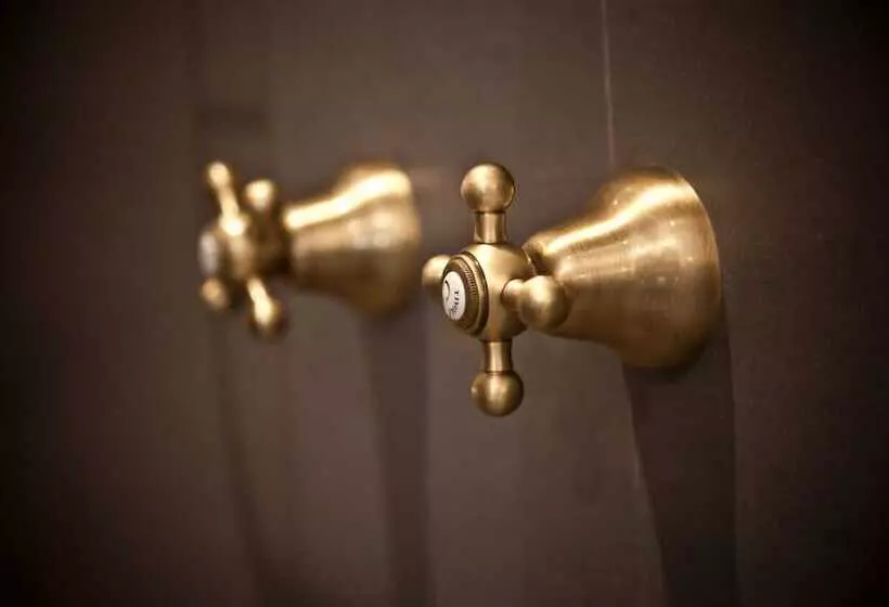 Majatalo D Olyfboom Guest House B & B