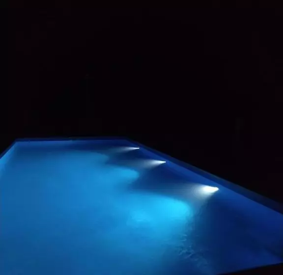 ユースホステル Finca La Clementina