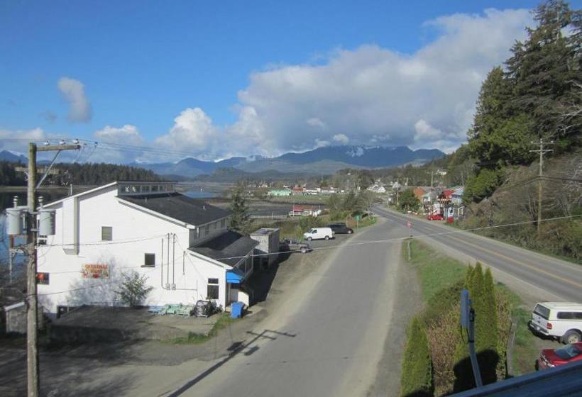 הוסטל Misty Harbour Inn